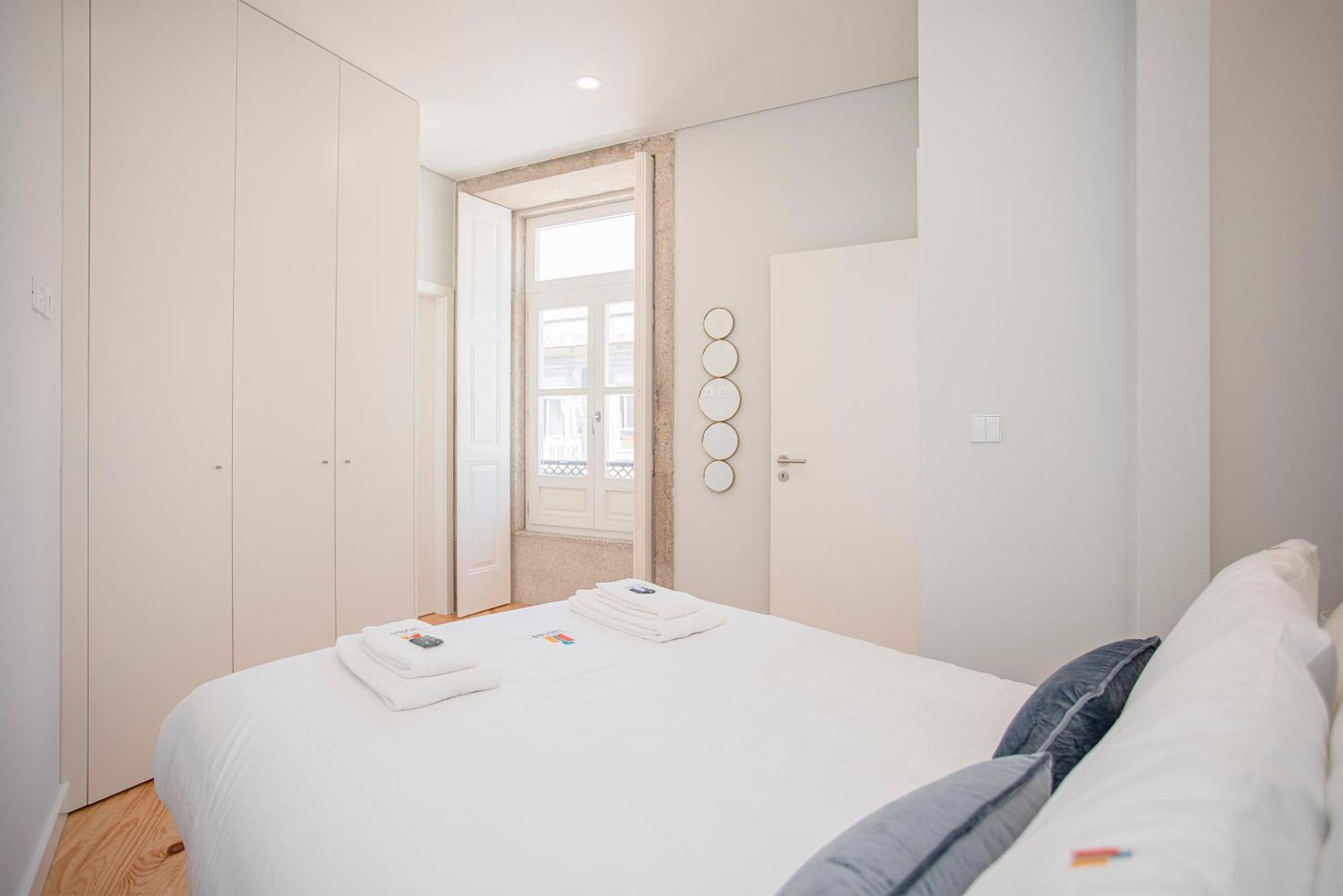 Liiiving In Porto - Aliados Stone Apartment Exterior photo